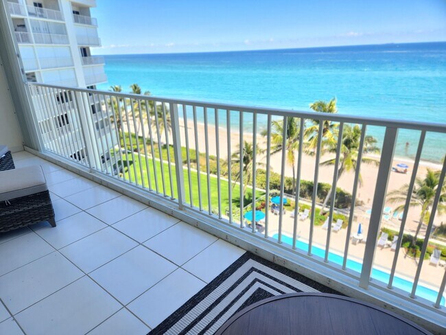 Foto del edificio - 3101 S Ocean Blvd