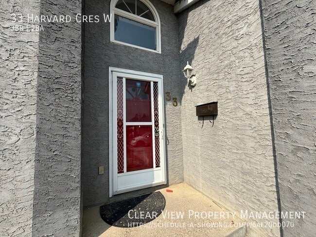 Photo du bâtiment - ?? Charming 3-Bedroom, 2-Bath Fenced Home ...