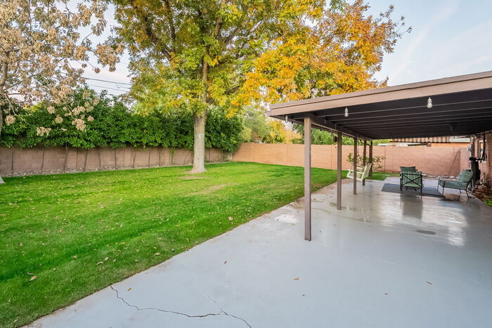 Foto del edificio - 1540 W Berridge Ln