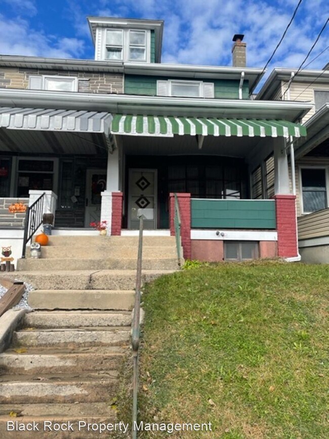 Building Photo - 4 br, 1 bath House - 334 E Ludlow St