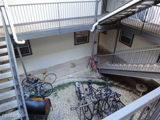 Building Photo - 4413 Speedway