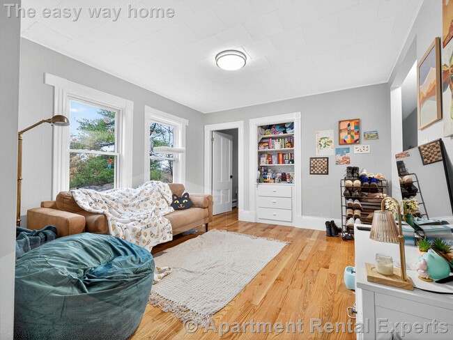 Foto del edificio - 114 Woodstock St