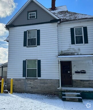 Building Photo - 212 Blaine St
