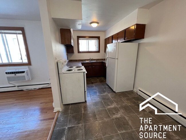 Building Photo - 1408 W Juneway Terrace