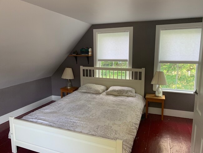 2nd Bedroom Upstairs - 590 Craigville Beach Rd