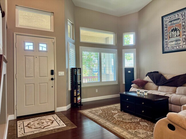 Building Photo - 7624 Pipit Pl