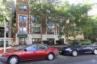 Building Photo - 840 W Wolfram