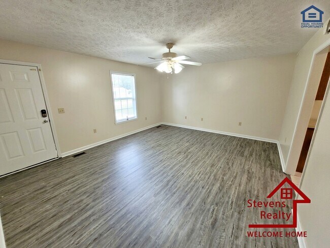 Foto del edificio - 2314 Lake Pointe Dr