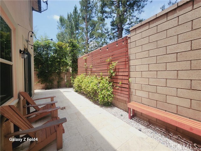 Building Photo - 35 Los Indios
