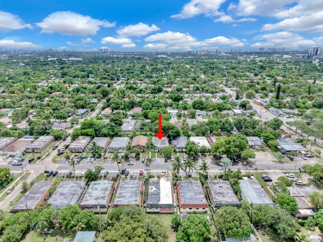 Building Photo - 1326 NW 8th Ave