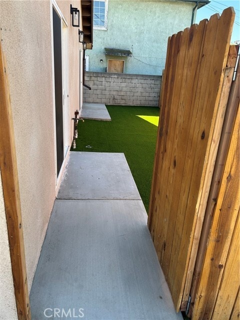 Building Photo - 6914 Adamson Ave