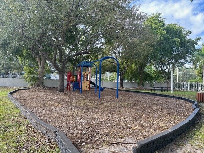 Foto del edificio - 9991 SW 222nd St