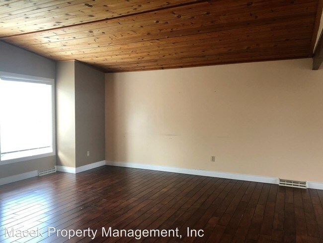 Foto del edificio - 5 br, 3 bath House - 2747 Dawn Drive