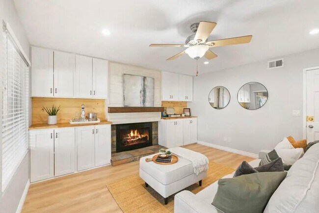 Foto del edificio - 1425 New Chatel Dr