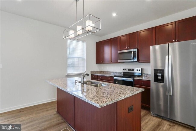 Building Photo - 100 Stafford Pl