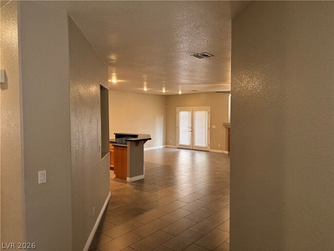 Building Photo - 10628 Olivebranch Ave