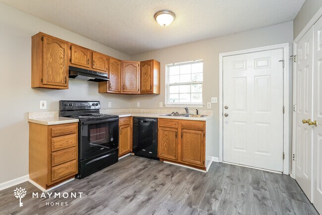 Foto del edificio - 1350 Woodruff Glen Dr