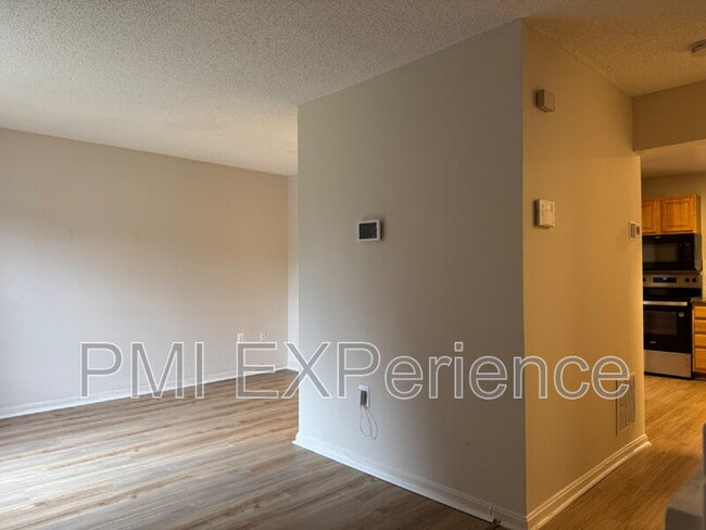 Foto del edificio - 709 St Michaels Dr