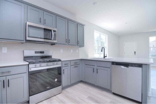 Foto del edificio - 5202 Kinsbridge Dr