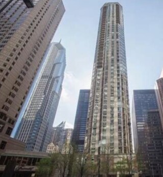 Foto del edificio - 222 N Columbus Dr