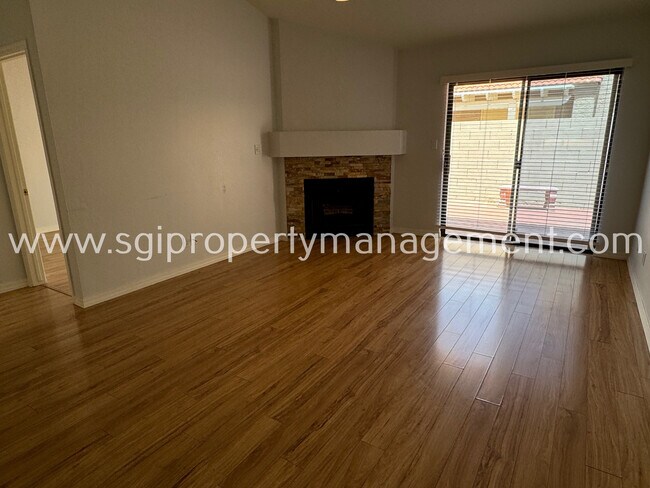Building Photo - 945 N Pasadena-53