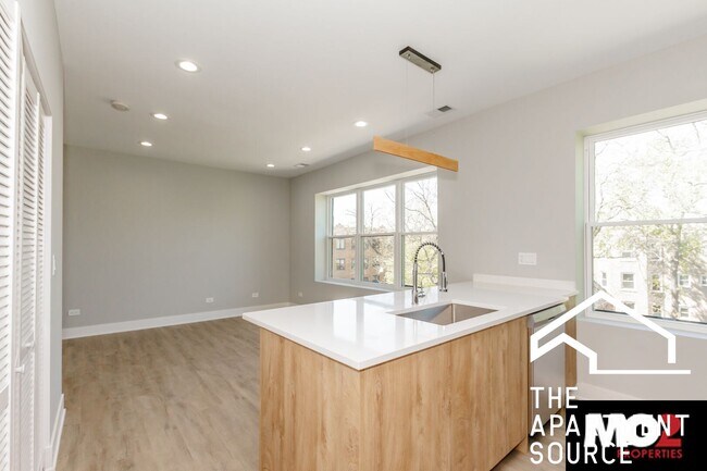 Foto del edificio - 1857 N Whipple St