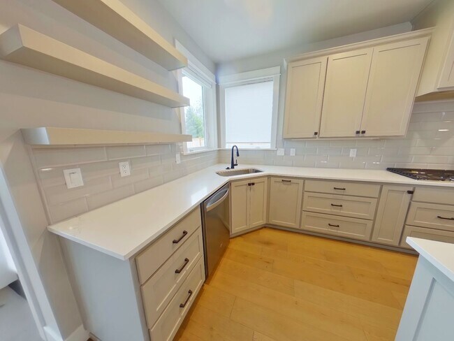 Foto del edificio - Newer home in The Nines in North Gilham