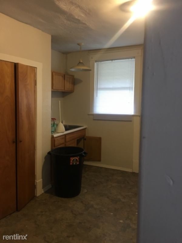 Building Photo - 2 br, 1 bath House - 31xx Rolla place