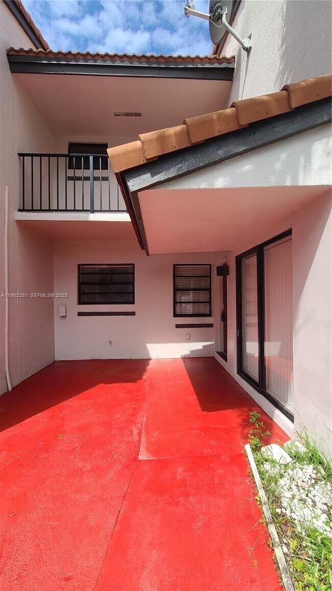 Foto del edificio - 13458 SW 62nd St