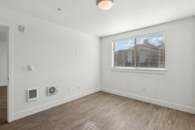 Building Photo - The Ripple Apartments