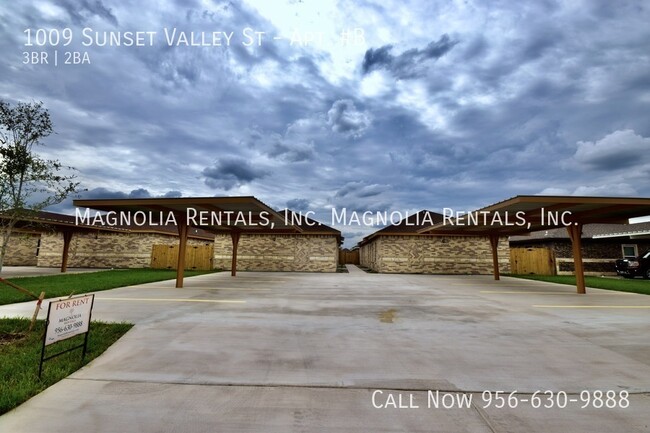Building Photo - NO DEPOSIT PROMOTION - Sunset Valley - Gat...