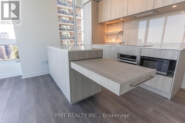 Building Photo - 28 Ann St