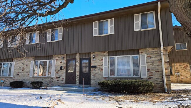 Foto del edificio - 9915 W Beloit Rd