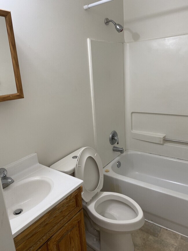 Building Photo - 8225 Dunfield Court