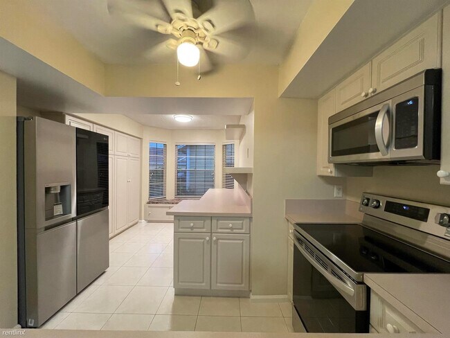 Building Photo - 3 br, 2.5 bath House - 5311 Park Place Cir