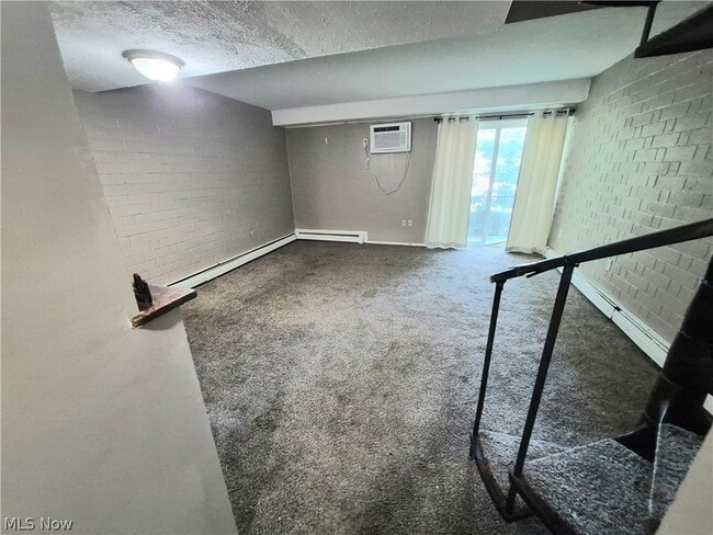 Building Photo - 38430 North Ln