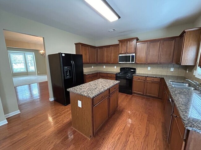 Foto del edificio - 3365 Earhart Way