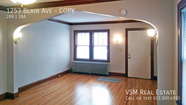 Foto del edificio - Gorgeous 2BD / 1BATH Duplex In St. Paul.