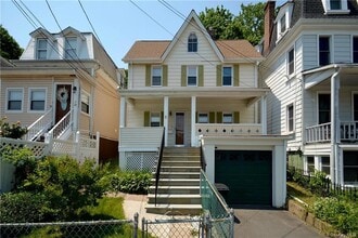 Building Photo - 8 S Mill St