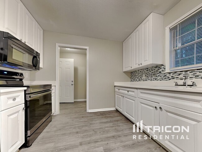 Building Photo - 3811 Mountain Cove Road Snellville GA