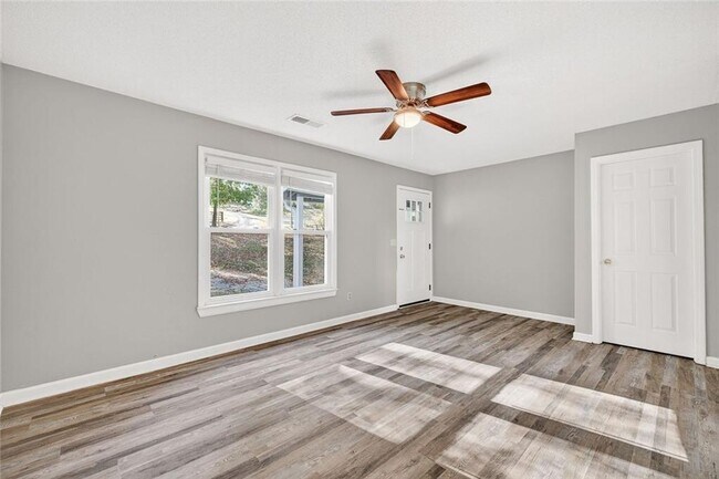 Foto del edificio - 255 Lowry St