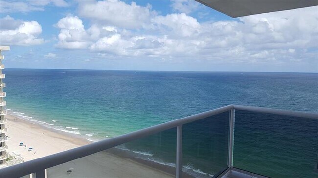 Foto del edificio - 3500 Galt Ocean Dr