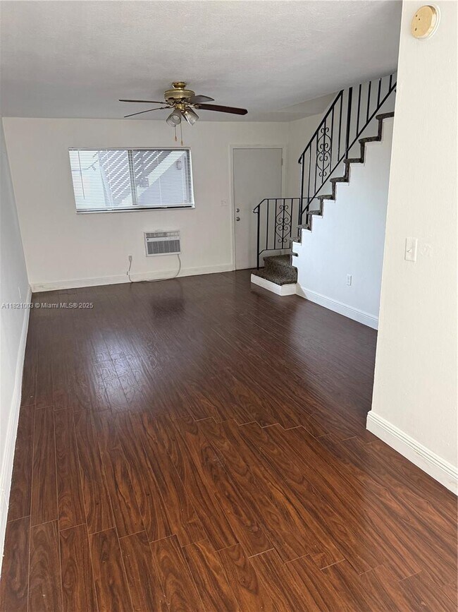Building Photo - 180 NE 71st St