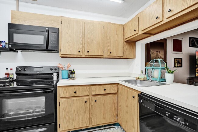 Foto del edificio - 9460 Tangerine Pl