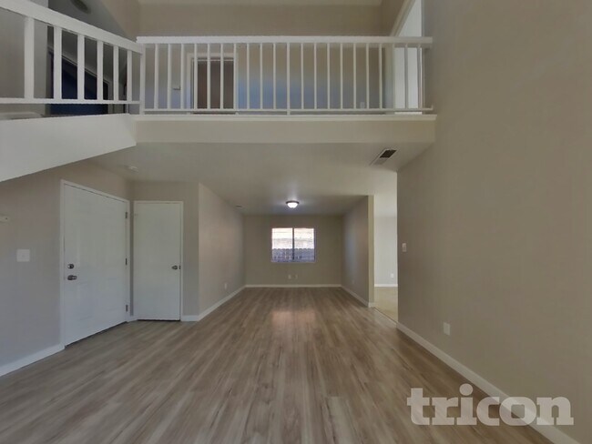 Foto del edificio - 254 Voyager Dr