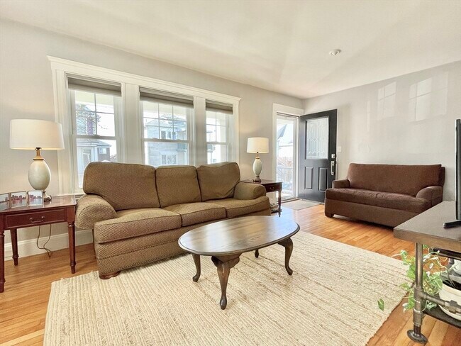 Foto del edificio - 62 Woods Ave