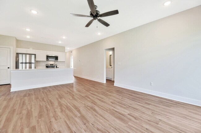 Foto del edificio - 1129 N Joye St