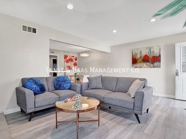 Photo - 17071 Oak Lane-C Apartment