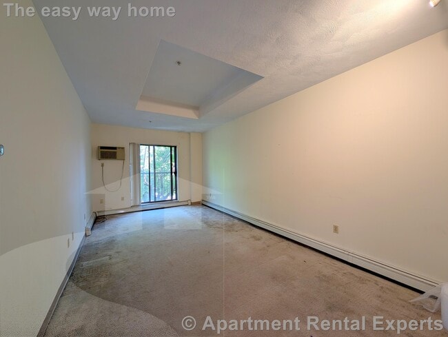 Building Photo - 373 Highland Ave