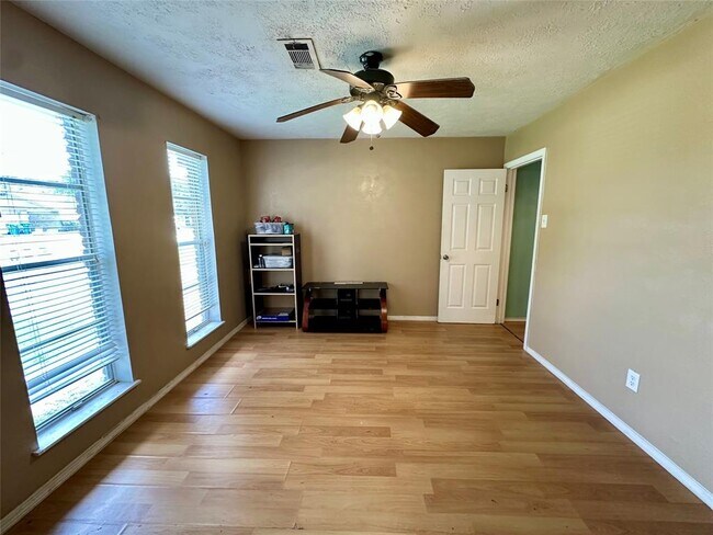 Foto del edificio - 1820 Aspen Ln